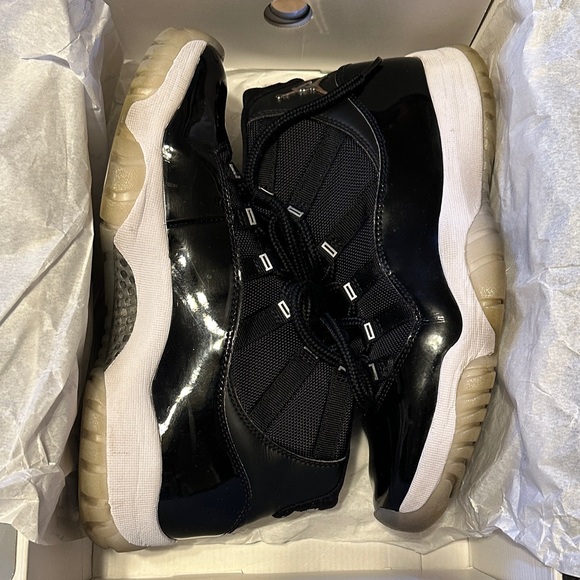 Jordan Black and White Sneakers 9